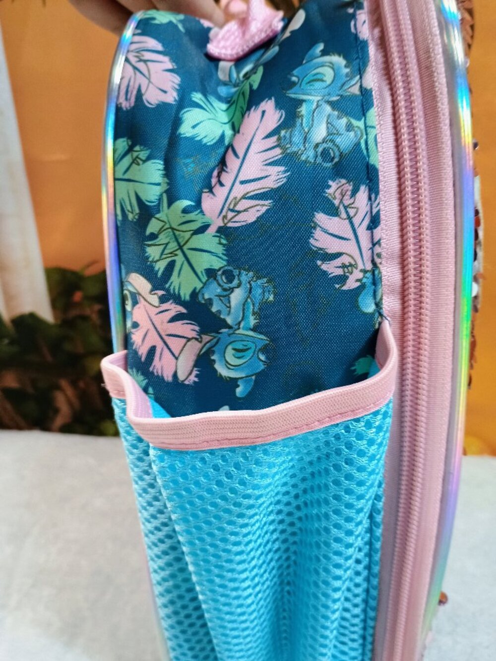 EUC Kids Disney Stitch 'Hug It Out' Pink Sequin Holographic Insulated Lunch Bag - Picture 7 of 8